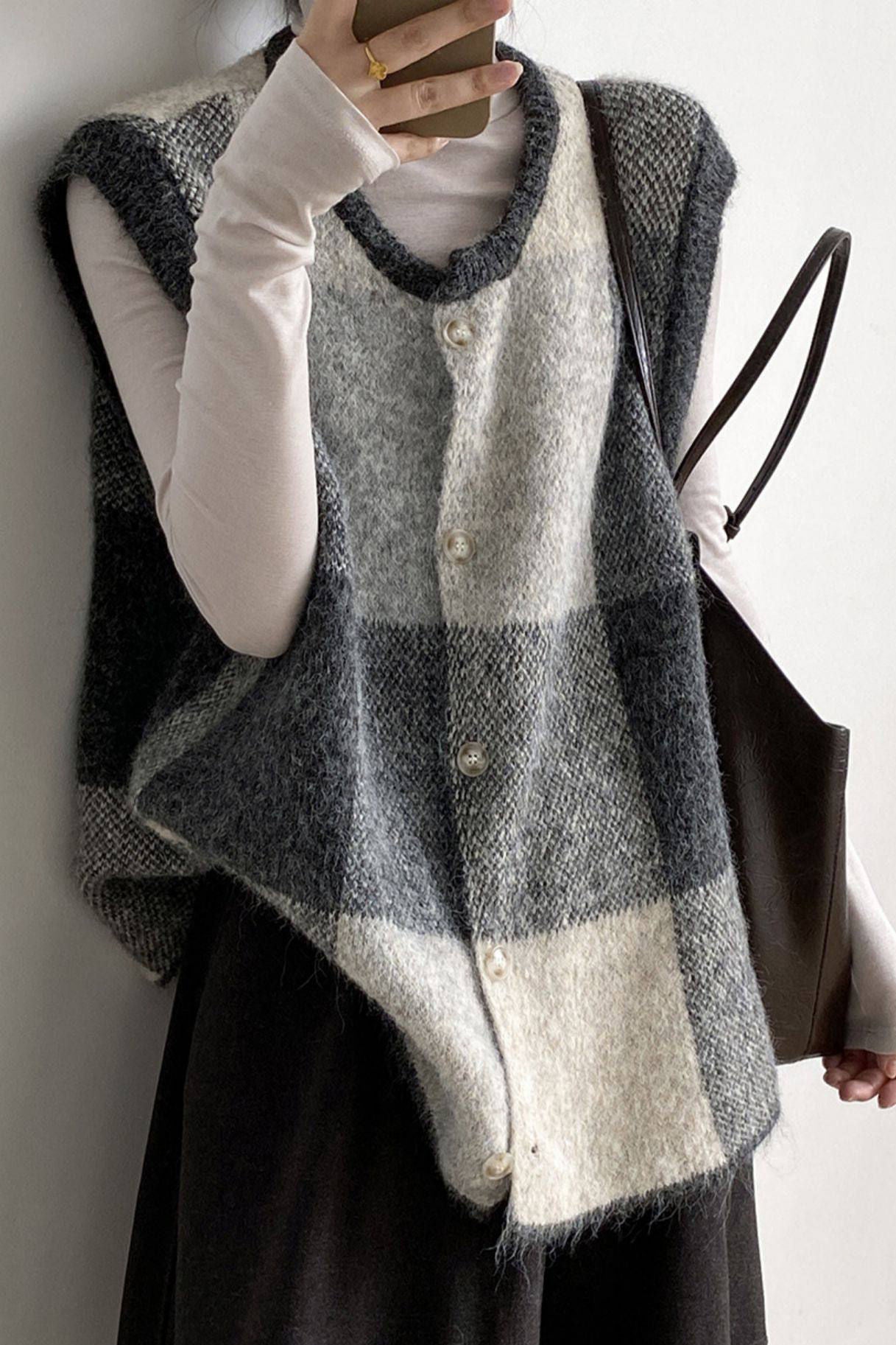 Casual Retro Plaid Crew Neck Sleeveless Knitted Vest Cardigan