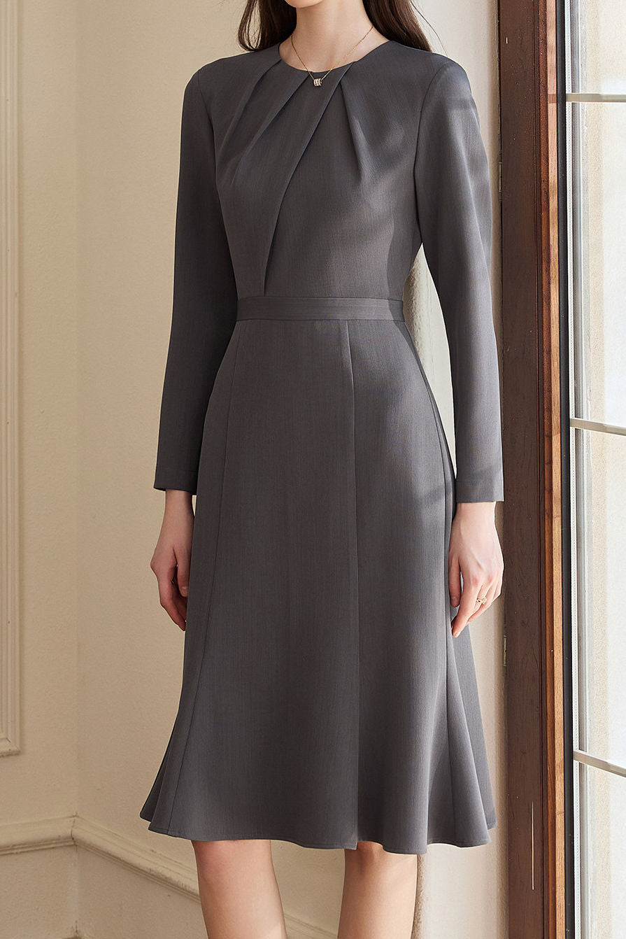 Elegant Solid-Color Waist-Cinched Mermaid Hem Dress