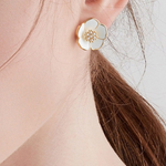 Elegant Temperament Enamel Flower Pearl Stud Earrings - liwisi