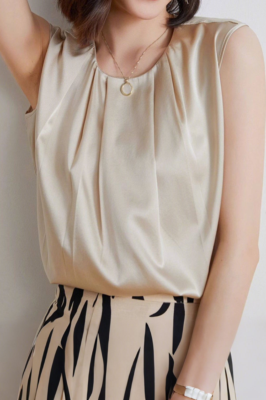 Commute Pleated Satin Sleeveless Shirt - liwisi