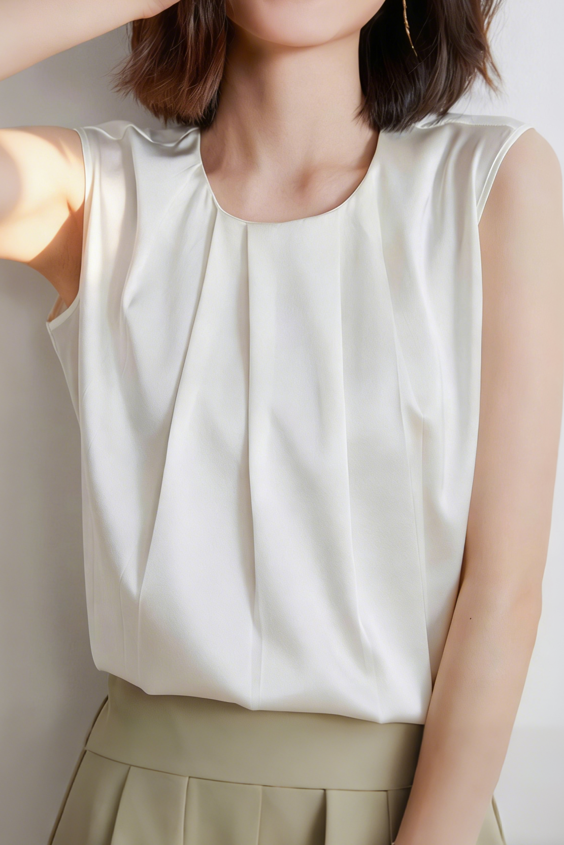 Commute Pleated Satin Sleeveless Shirt - liwisi