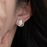 Elegant Hollow Cat's Eye Stud Earrings - liwisi