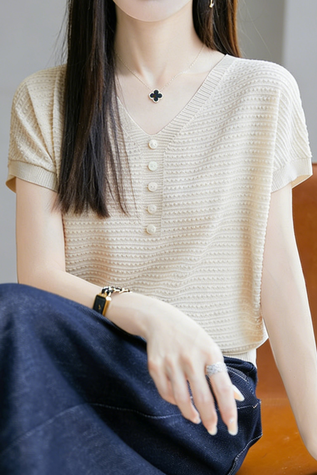 Casual Three-Dimensional Dot V-Neck Knit Top - liwisi