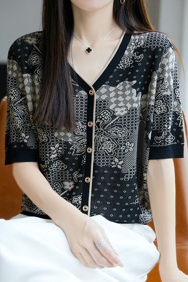 Casual V-Neck Five-Point Sleeve Jacquard Knit Cardigan - liwisi