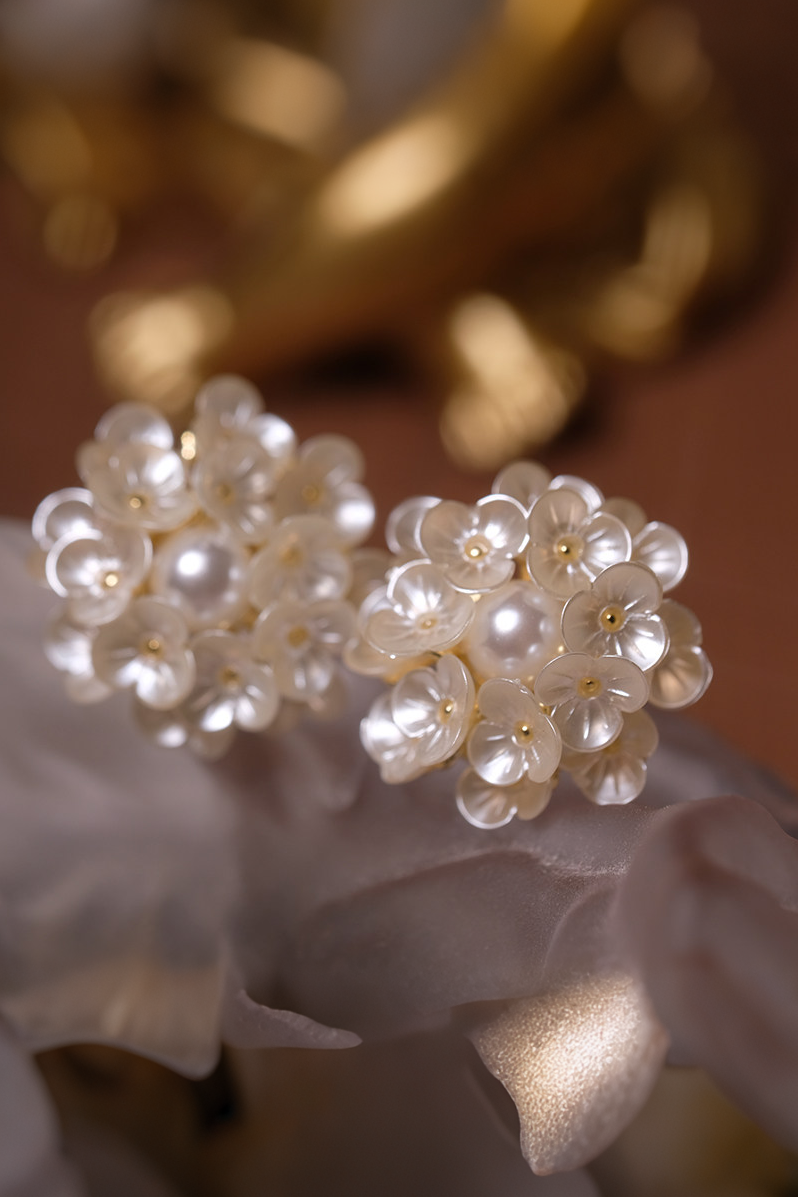 Elegant Silver Needle Resin Flower Earrings - liwisi