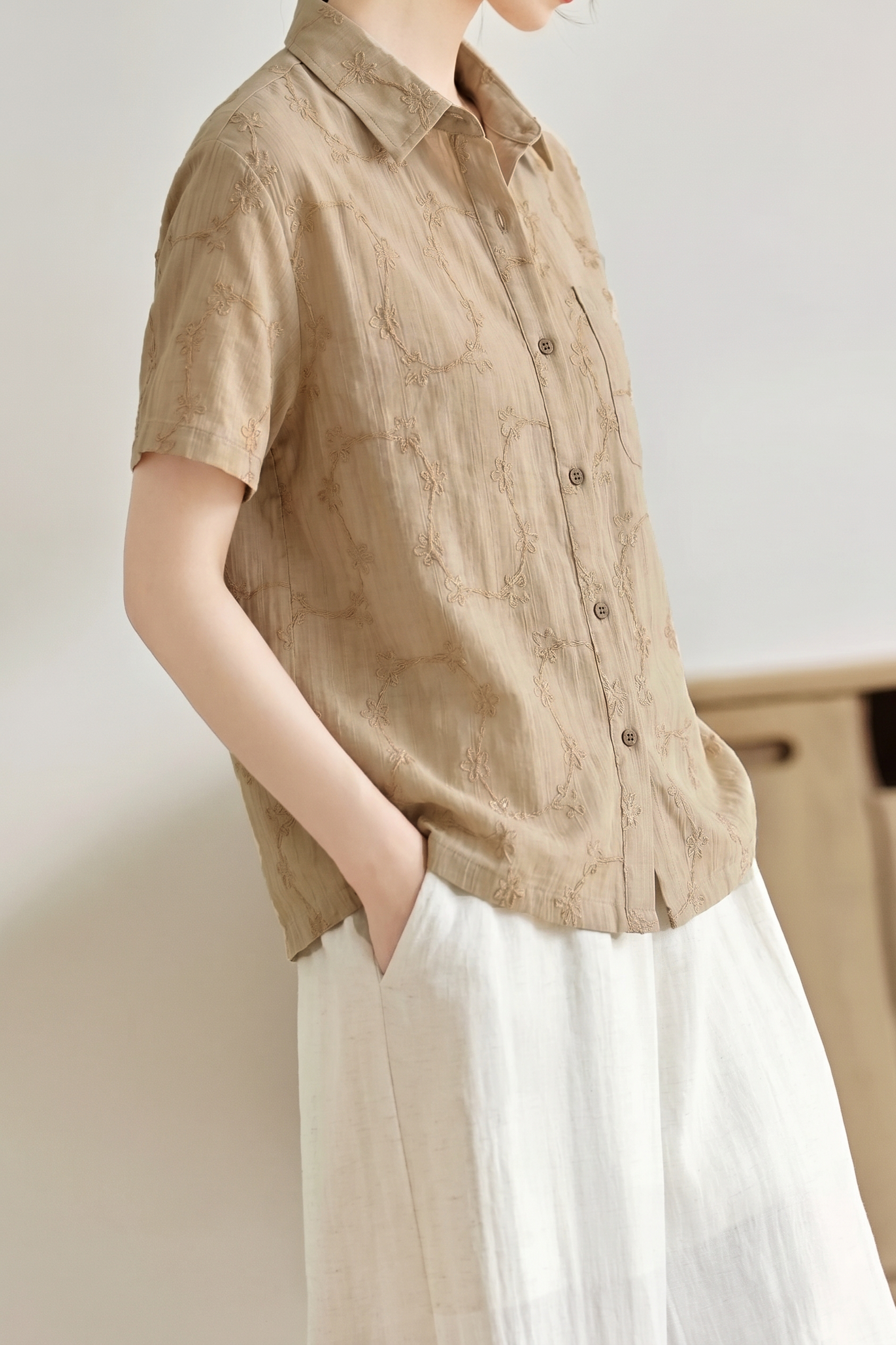 Casual Floral Embroidered Short Sleeve Shirt - liwisi