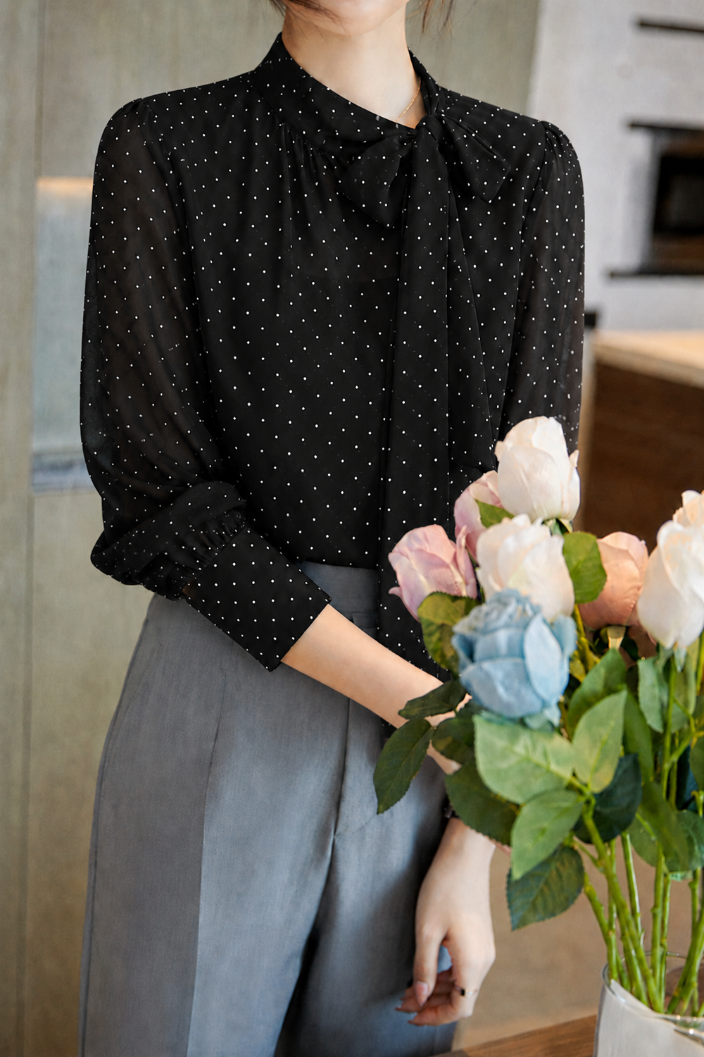 Elegant Polka Dot Bow Tie Shirt - liwisi