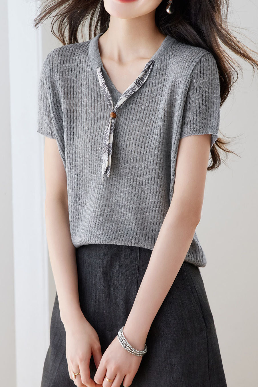 Casual Scarf Vertical Ribbed V-Neck Knit Sweater - liwisi