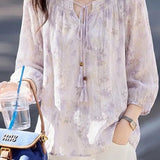 Gentle Commuter V-Neck Floral Shirt