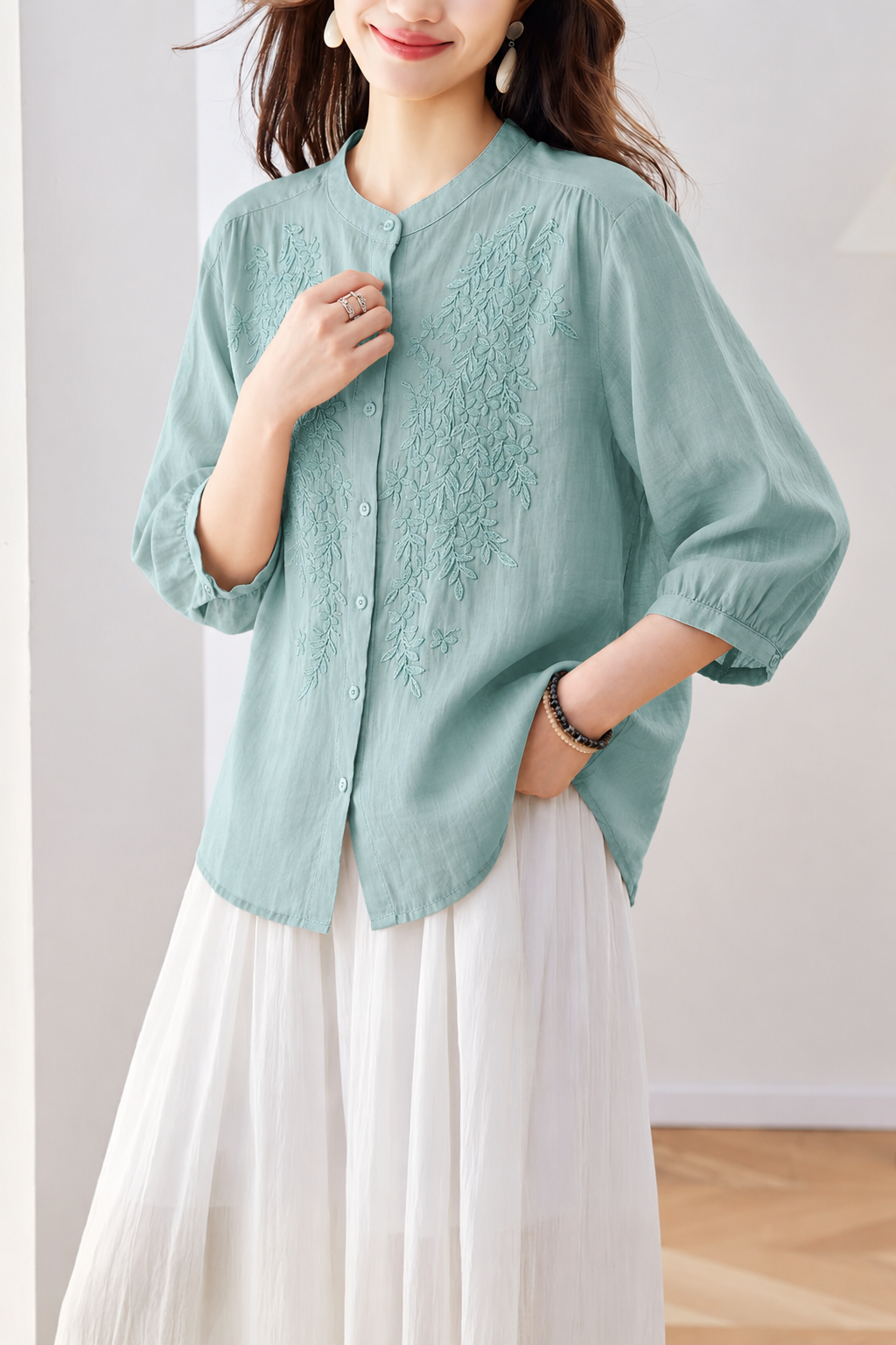 Artistic Commuter Ramie Embroidered Blouse
