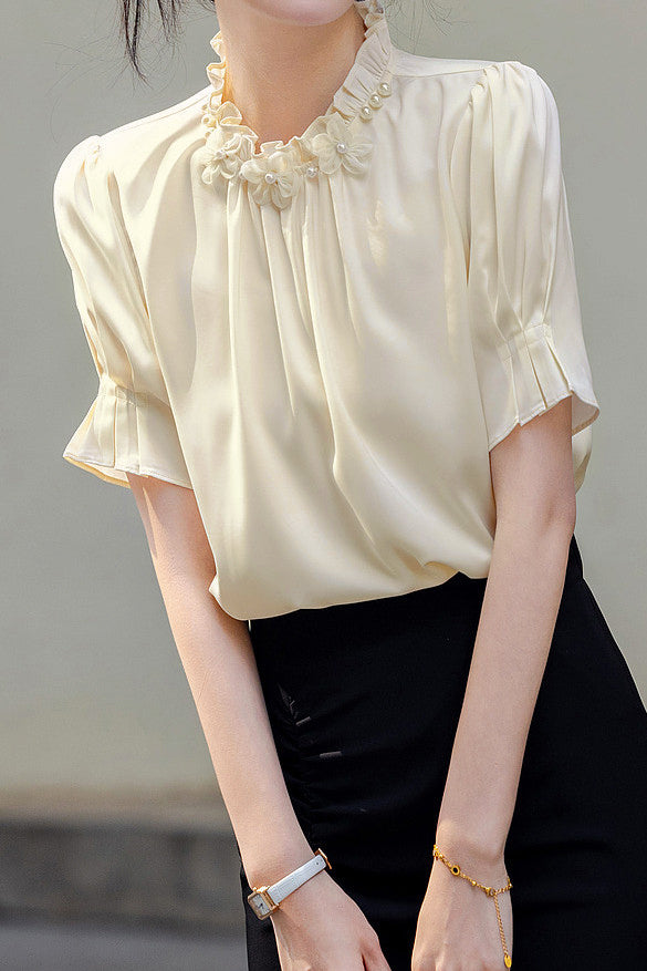 Commuter Pearl Ruffled Short Sleeve Shirt