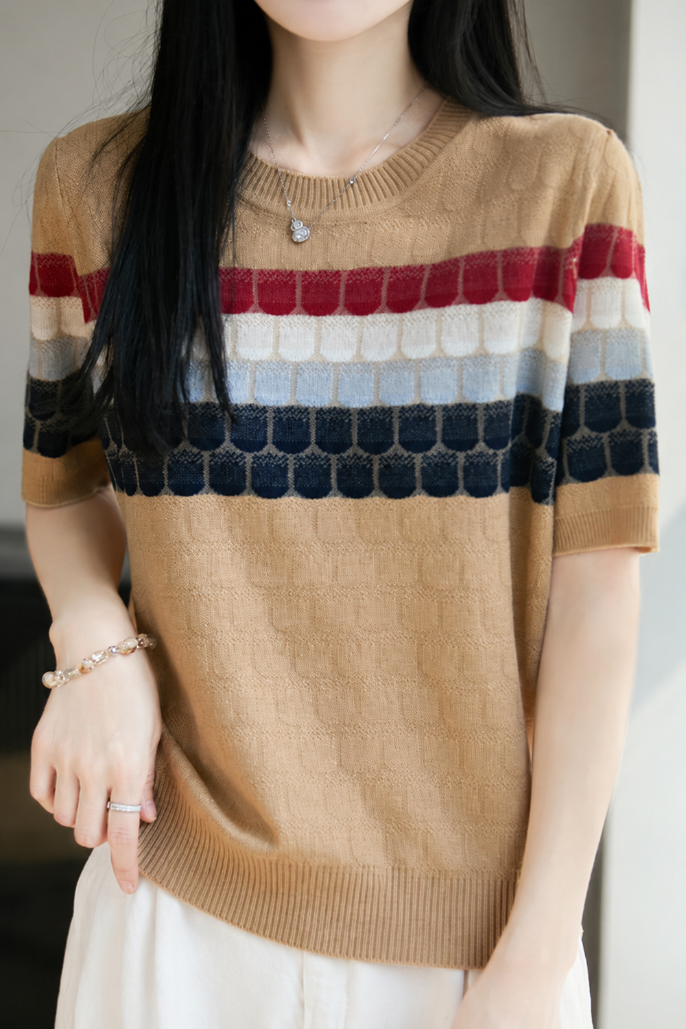 Elegant Striped Short-Sleeve Knit Top With Round Neck