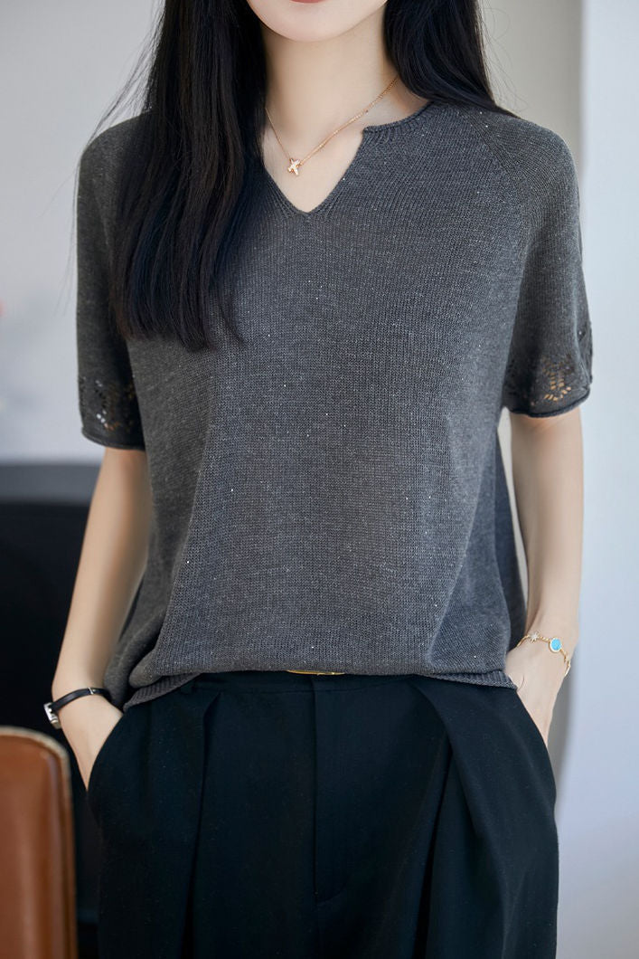 Elegant Seamless Integrated V-neck Short Sleeve Knit Top