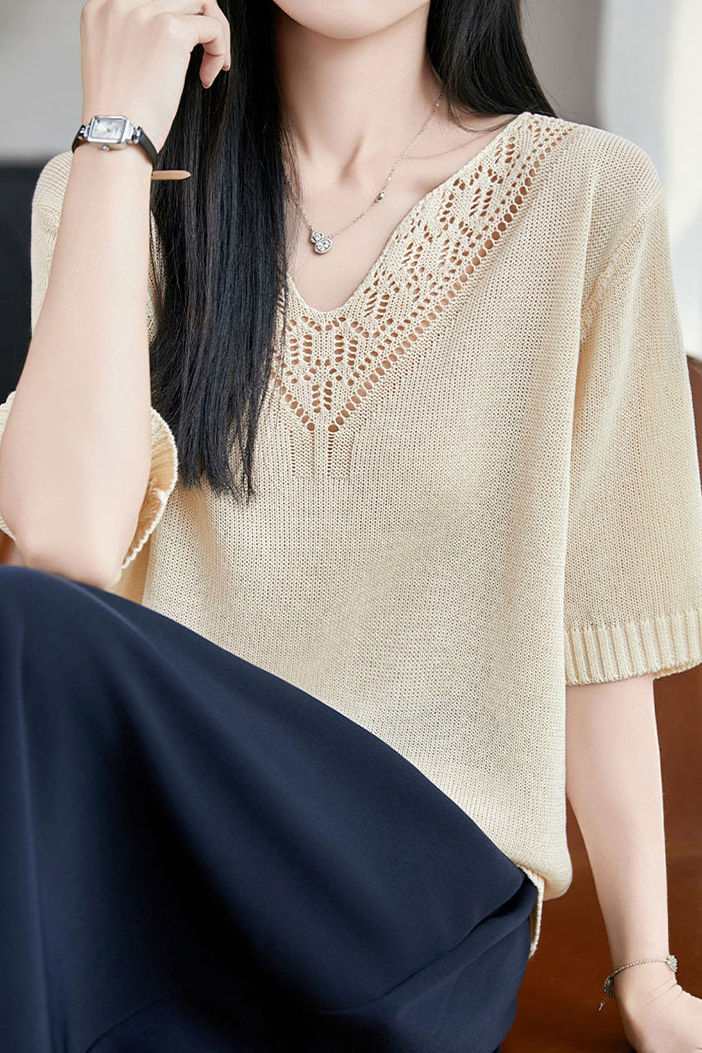 Elegant Commuter V-neck Hollow-out Embroidery Knit Top