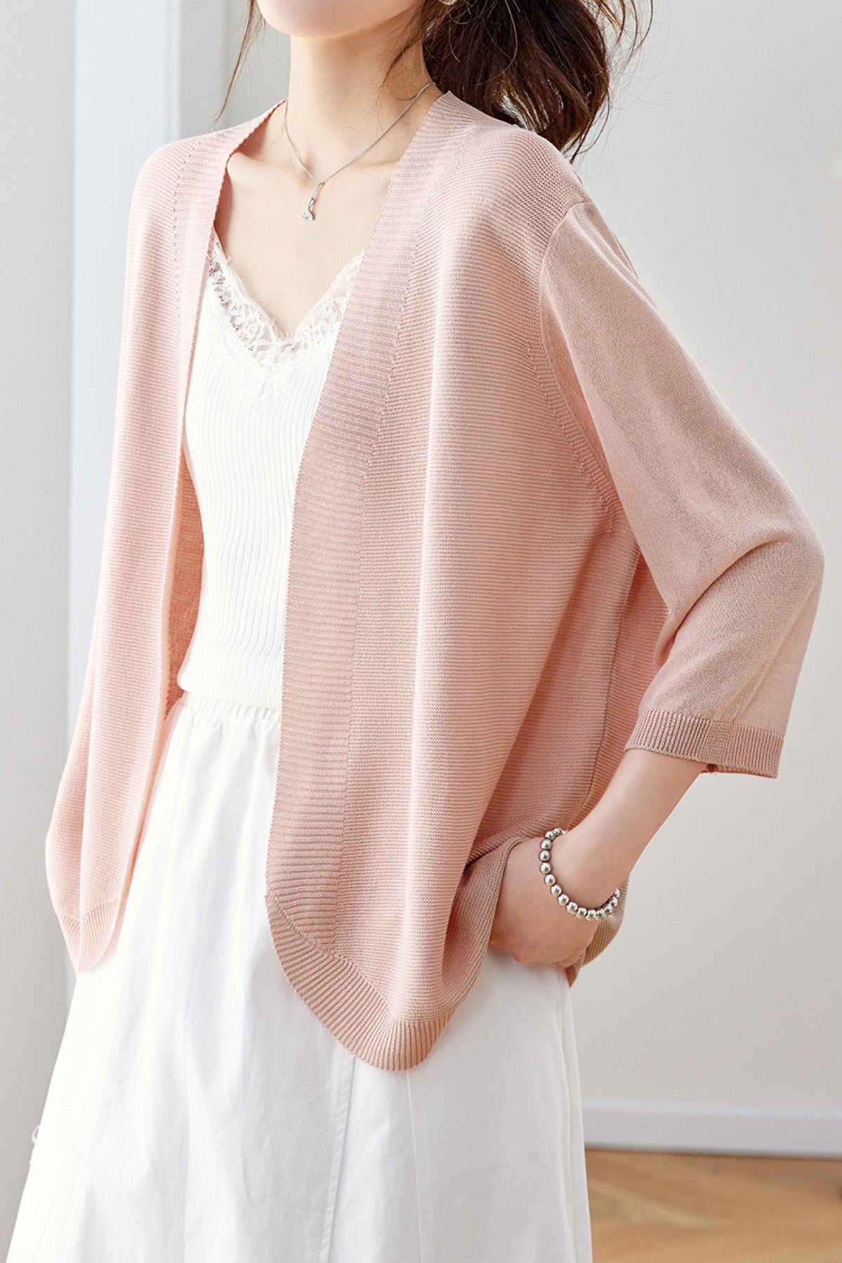 Temperament Commuter Thin V-Neck Three-Quarter Sleeve Knit Cardigan