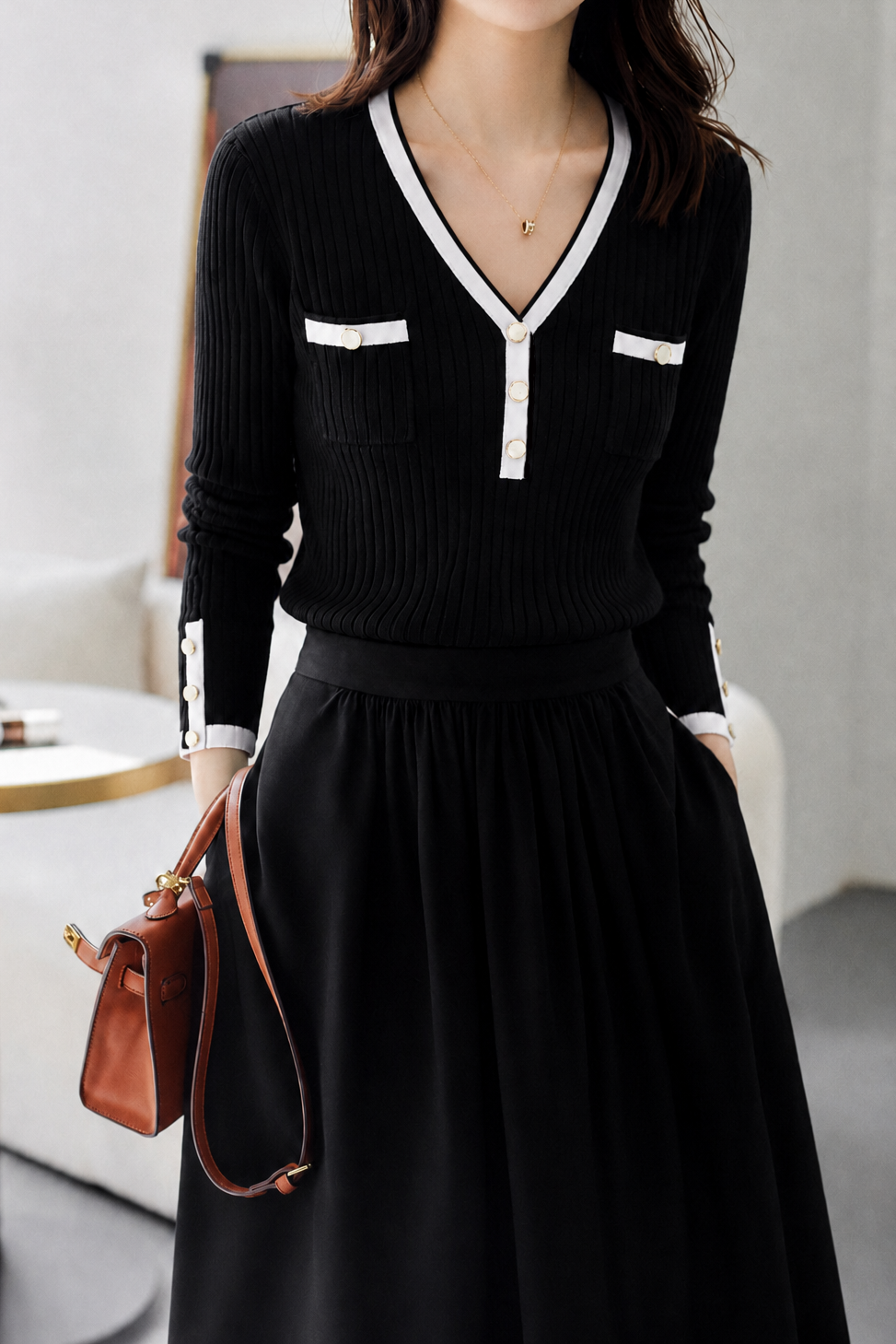 Elegant Commuter Vertical Rib Contrast Trim V-Neck Shell Button Long-Sleeve Knit Top
