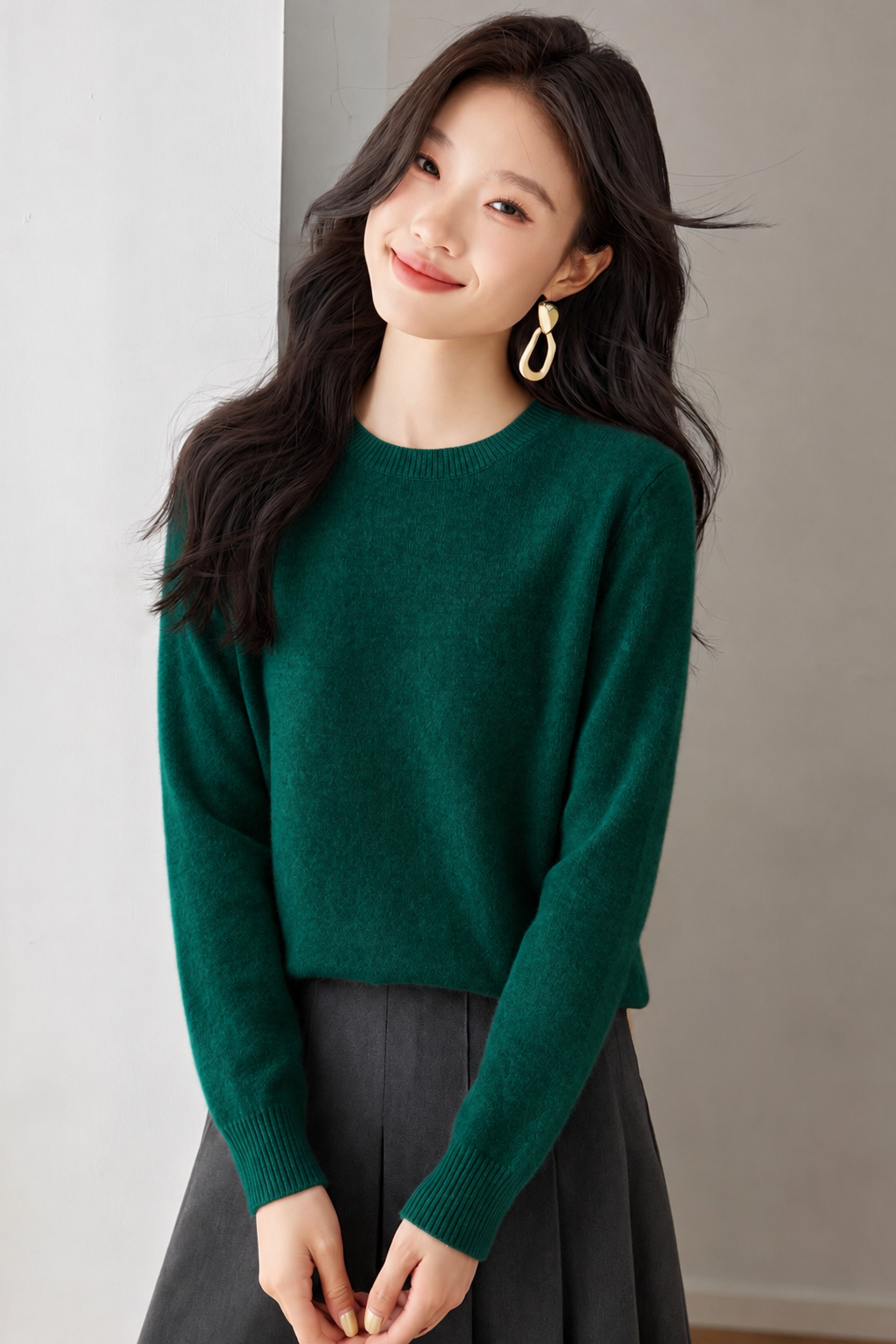 Elegant Commuter 100% Wool Crew Neck Long Sleeve Knit Top