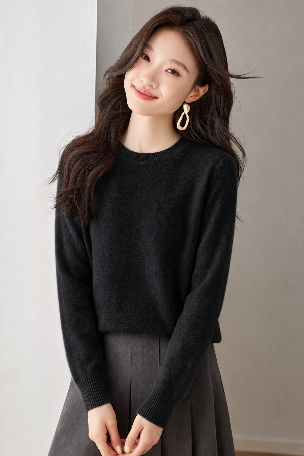 Elegant Commuter 100% Wool Crew Neck Long Sleeve Knit Top