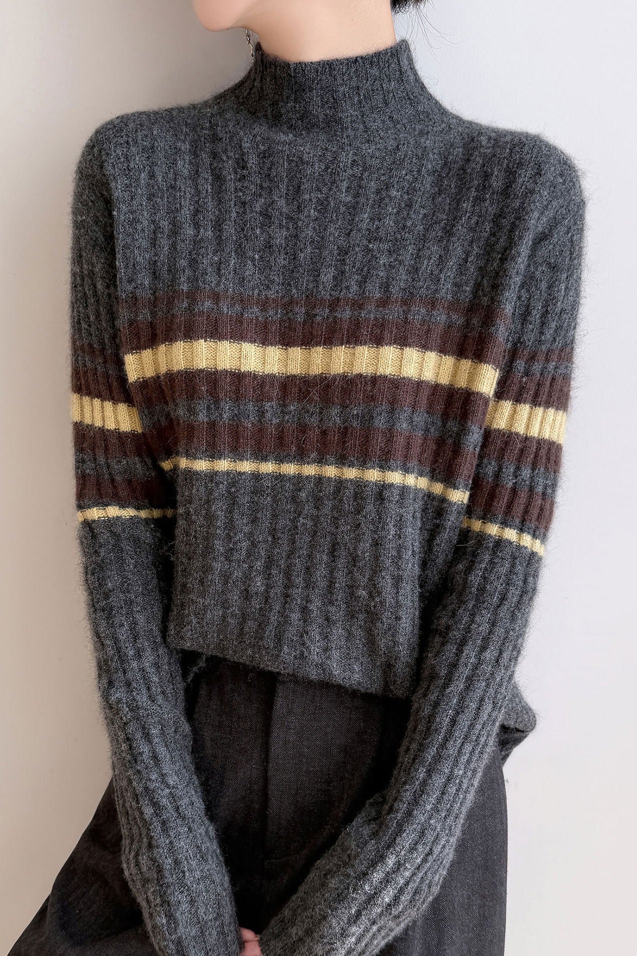 Vintage Commuter Vertical Rib Mock Neck Striped Knit Top