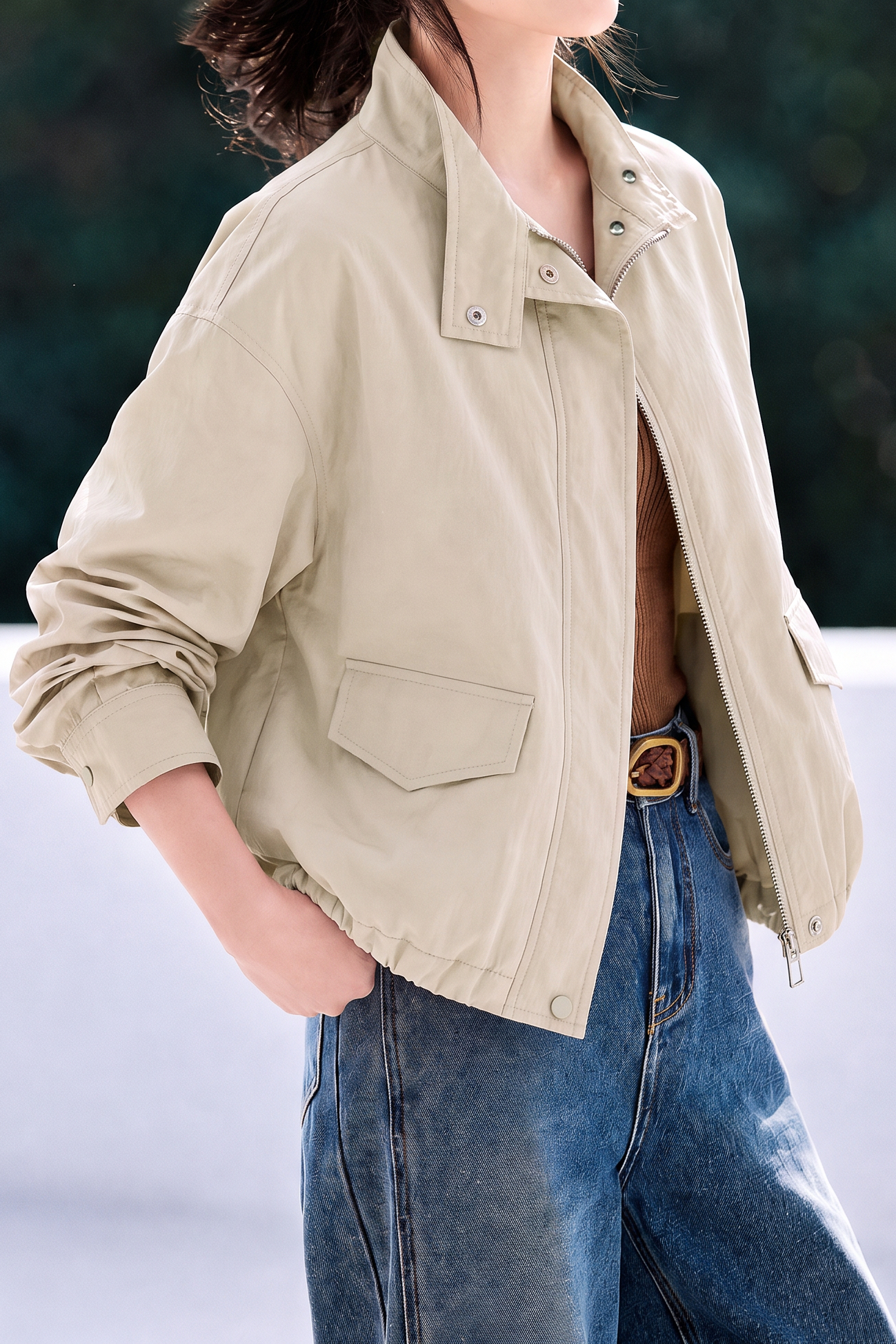 Casual Commuter Stand Collar Zip Cropped Jacket With Gathered Hem