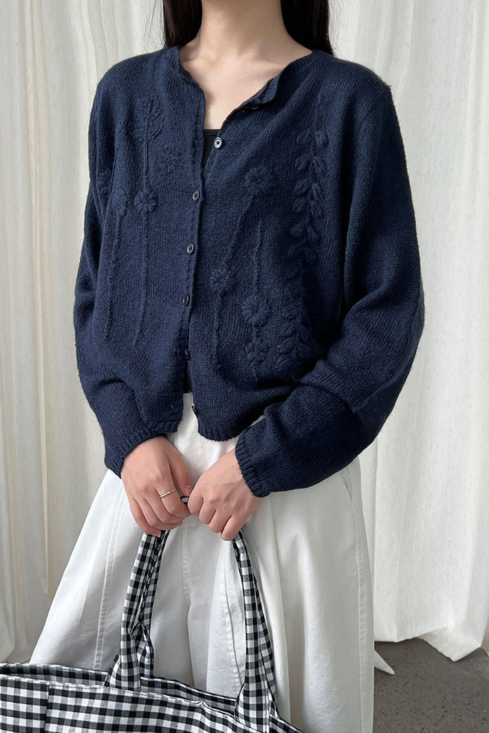 Exquisite Graceful Crochet Embroidered Long‑Sleeve Knit Cardigan