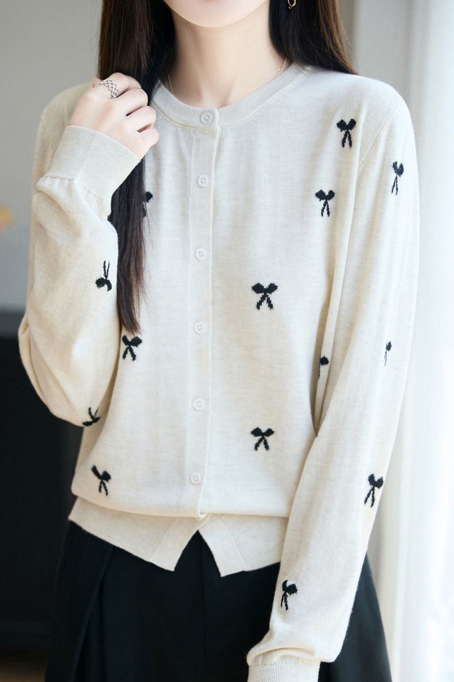 Casual Knit Cardigan With Bow Pattern