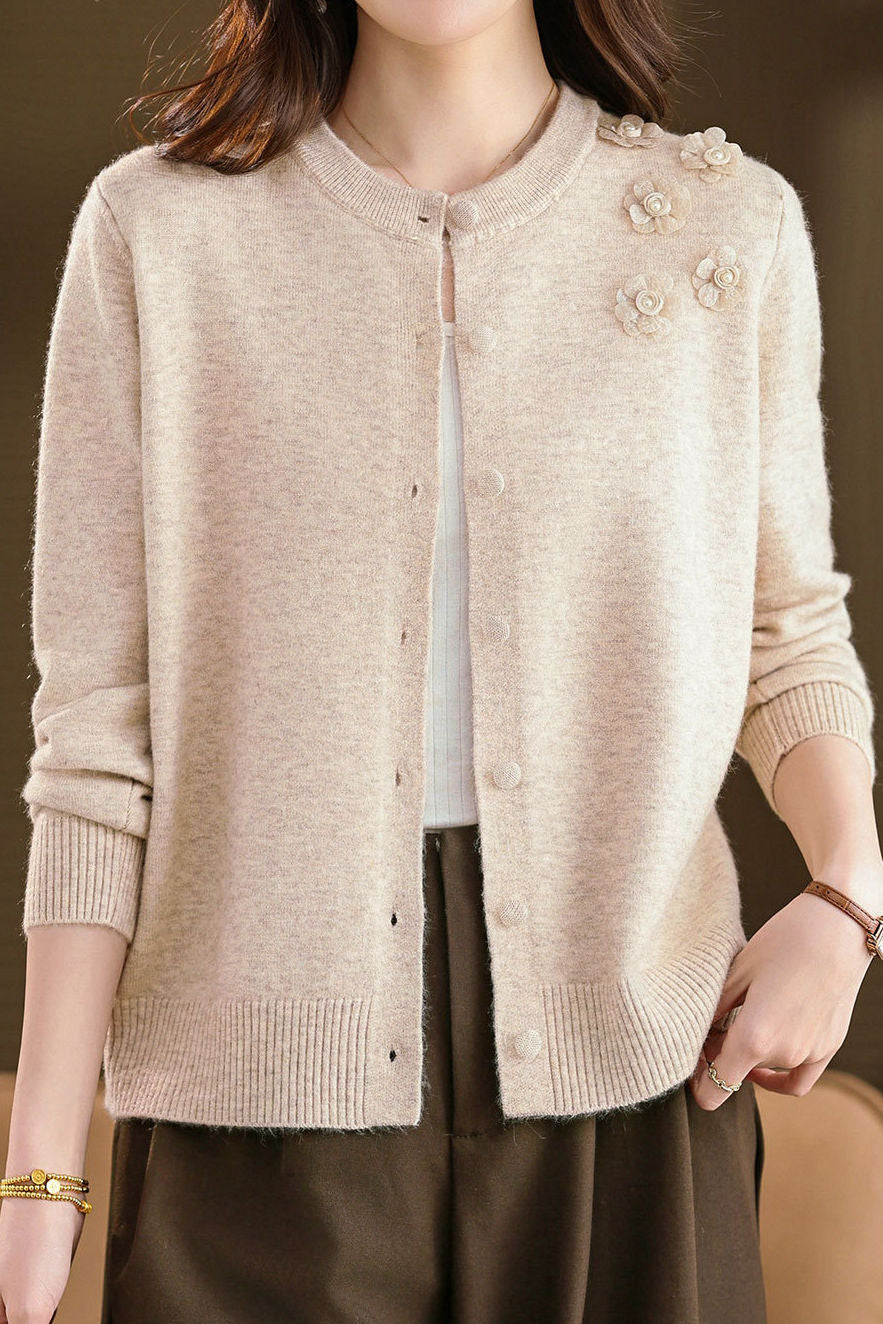 Elegant Round Neck 3D Floral Knit Cardigan