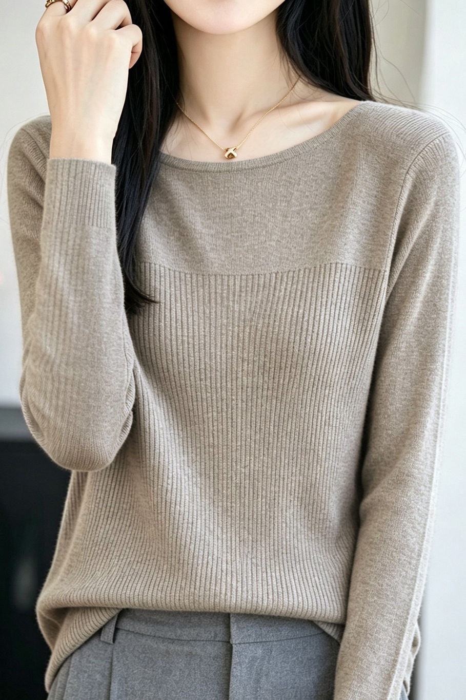 Commuter Spliced Ribbed Big Round Neck Knit Sweater