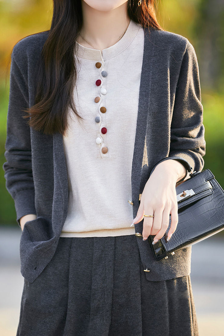 Elegant Fake Two-Piece V-Neck Knit Sweater With Colorful Buttons
