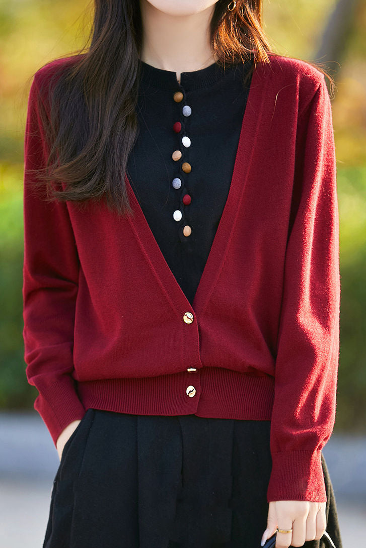 Elegant Fake Two-Piece V-Neck Knit Sweater With Colorful Buttons