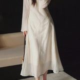 Chic Round Neck Dress with Diagonal Seams and Defined Waist