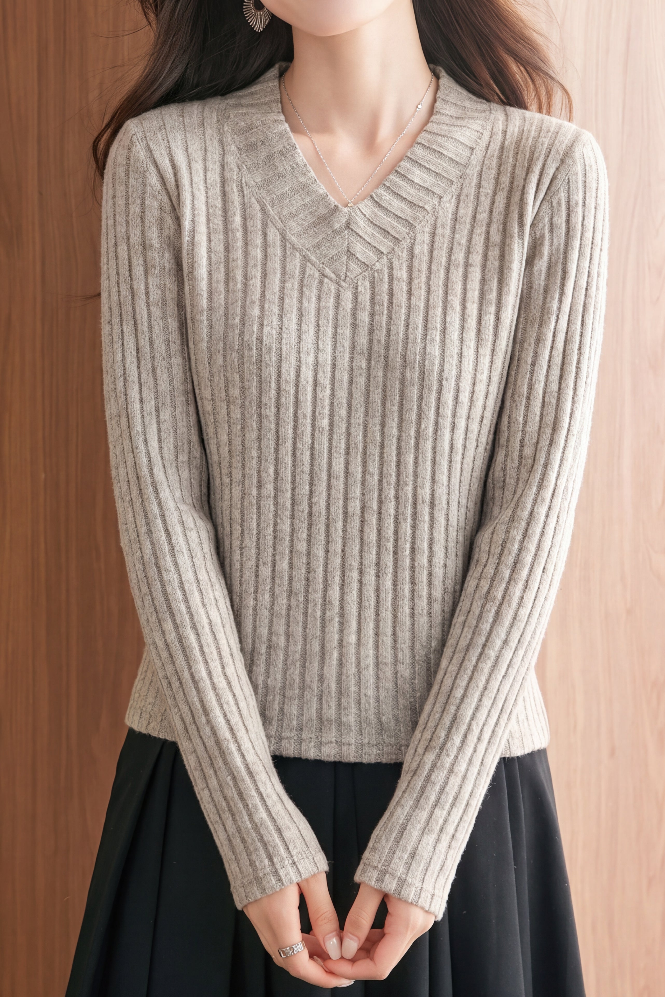 Chic V-Neck Wide Ribbed Knit Sweater - liwisi