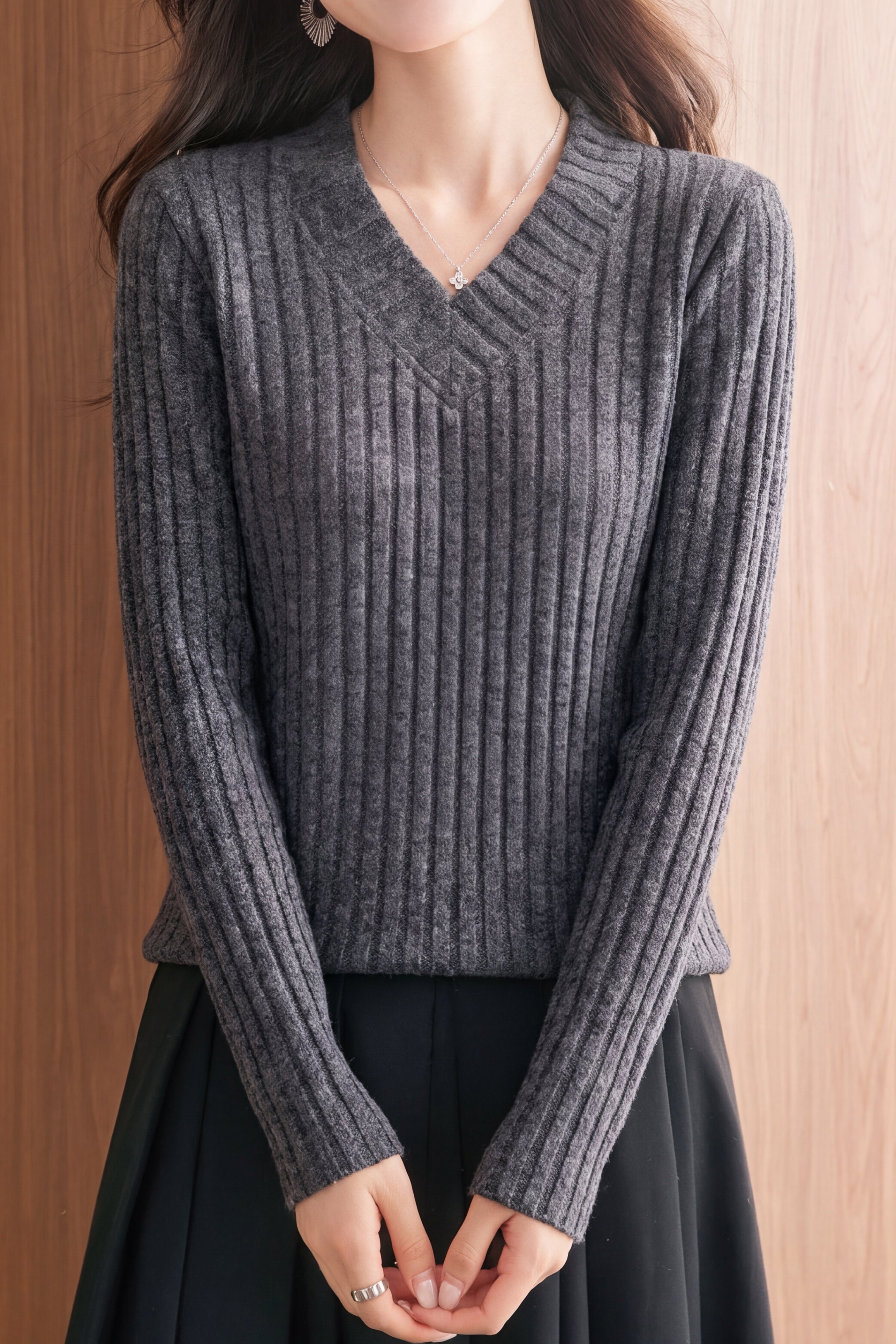 Chic V-Neck Wide Ribbed Knit Sweater - liwisi