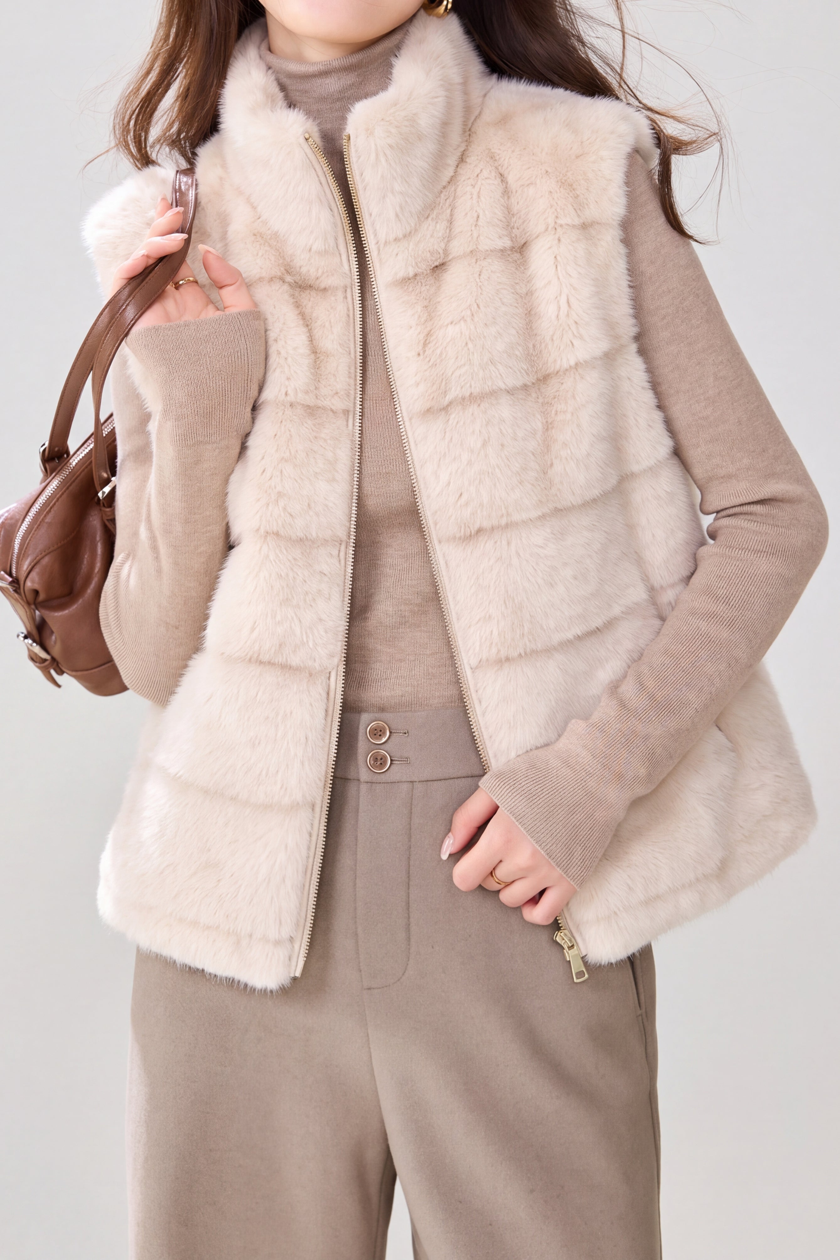 Chic Turtleneck Sleeveless Fuzzy Vest - liwisi