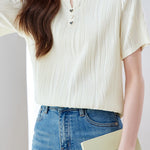 Textured round neck short sleeve T-shirt with decorative buttons - liwisi