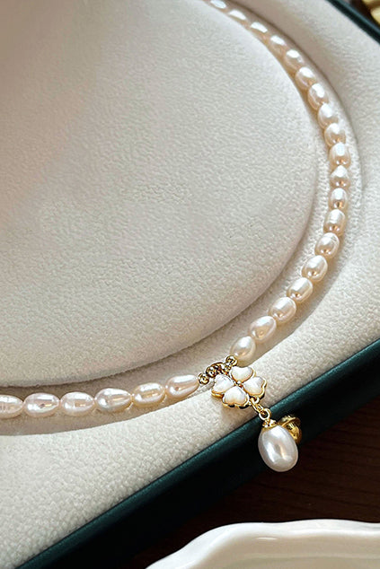 Natural freshwater pearl beaded four-leaf clover pendant necklace - liwisi