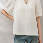 Solid color V-neck pearl shirt - liwisi