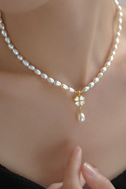 Natural freshwater pearl beaded four-leaf clover pendant necklace - liwisi