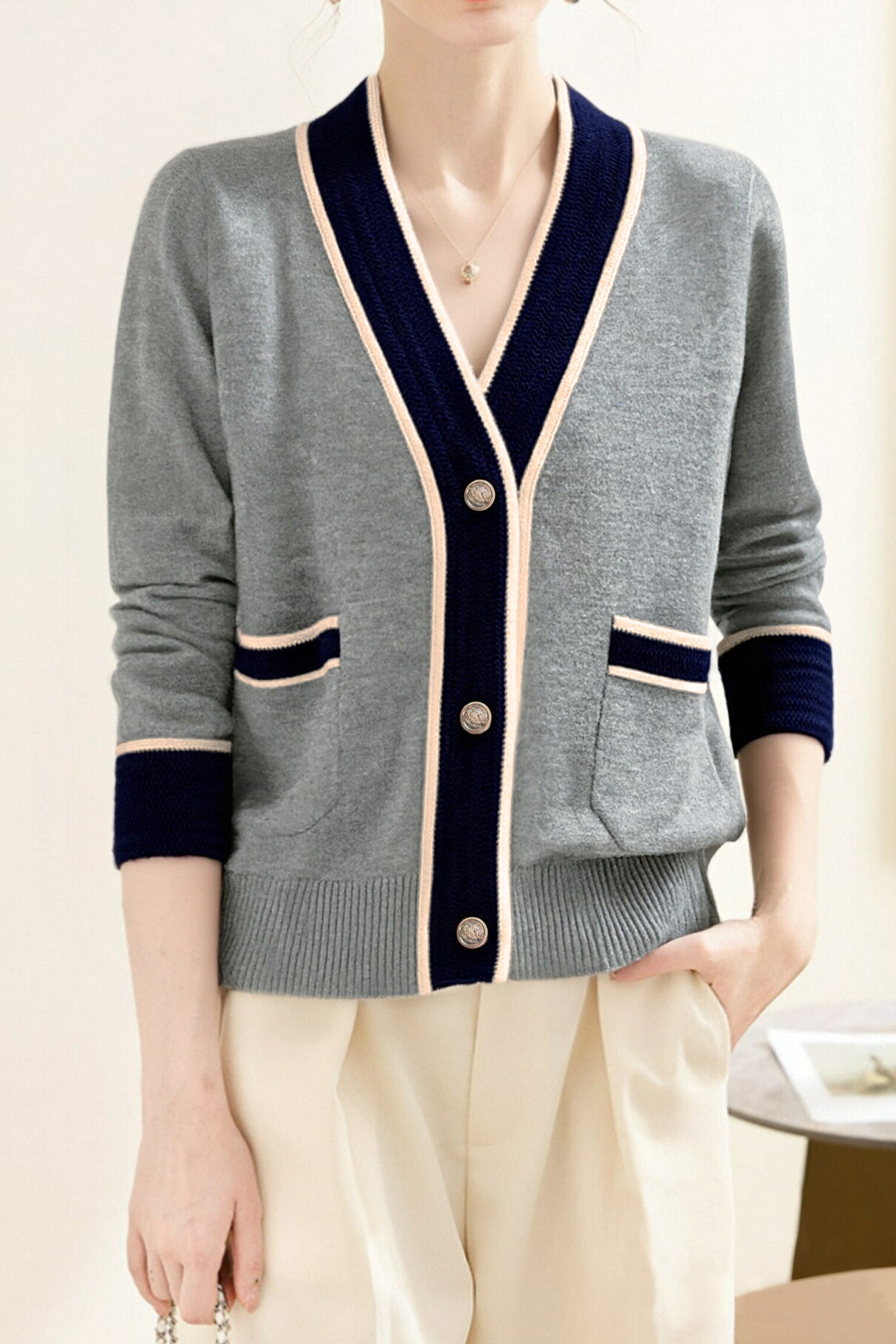 Casual Color-Block V-Neck Knitted Cardigan - liwisi