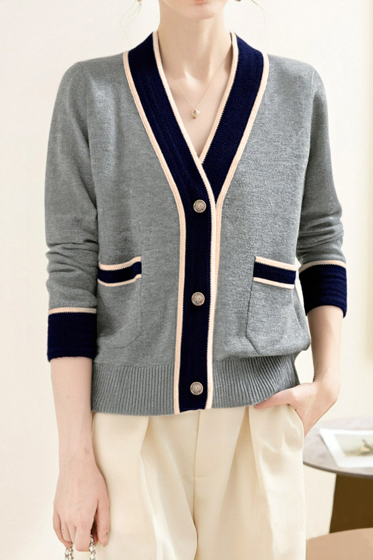 Casual Color-Block V-Neck Knitted Cardigan - liwisi