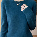 Solid-color round-neck base layer shirt