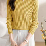 Slim long-sleeved knitted base layer shirt