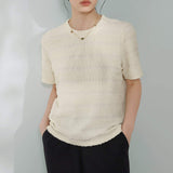 T-shirt sempadan timbul leher bulat, disertakan 2 warna