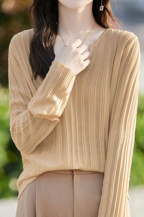 Half-open V-neck loose base layer shirt - liwisi