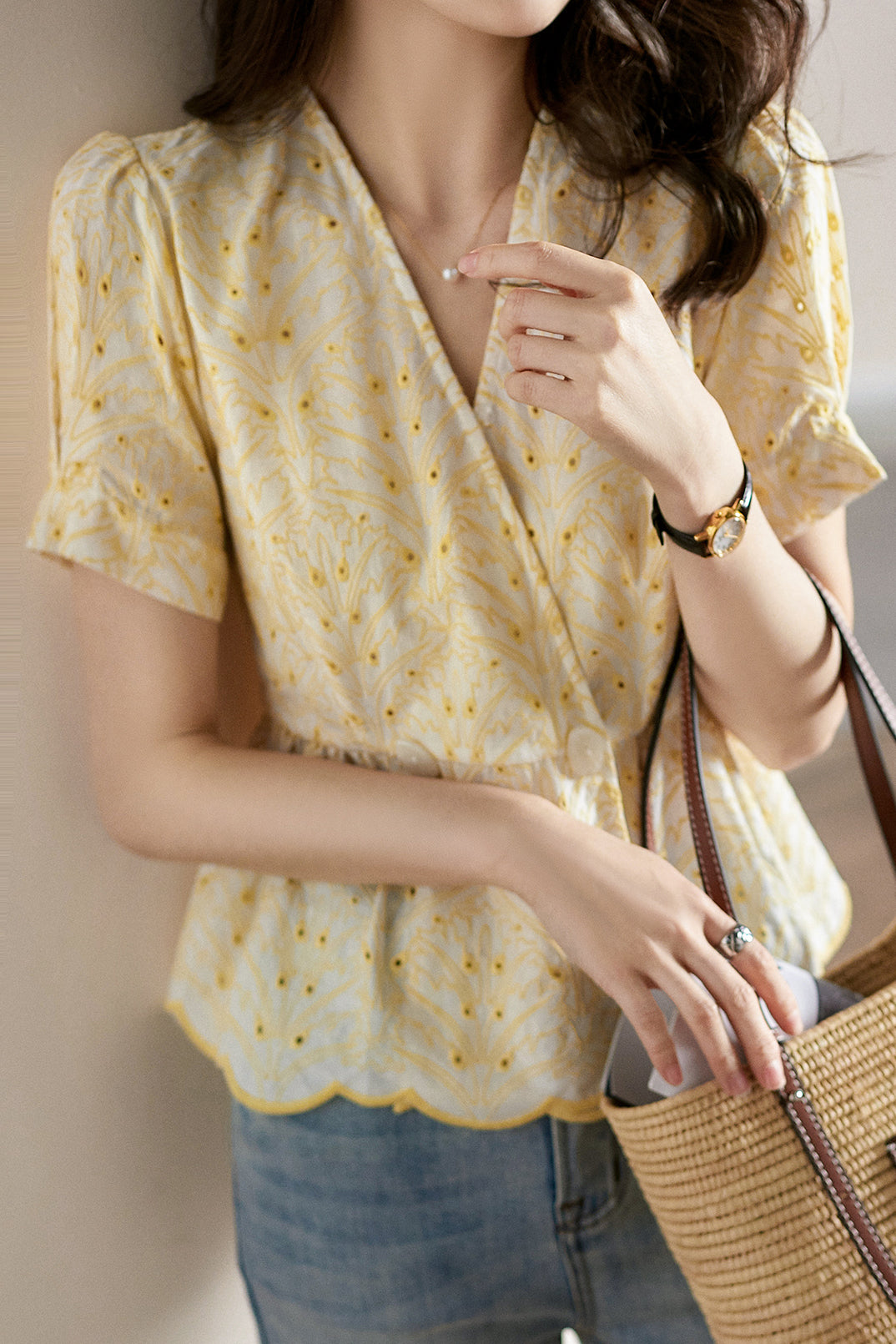 カシュクールボタン刺繡ブラウス - liwisi
