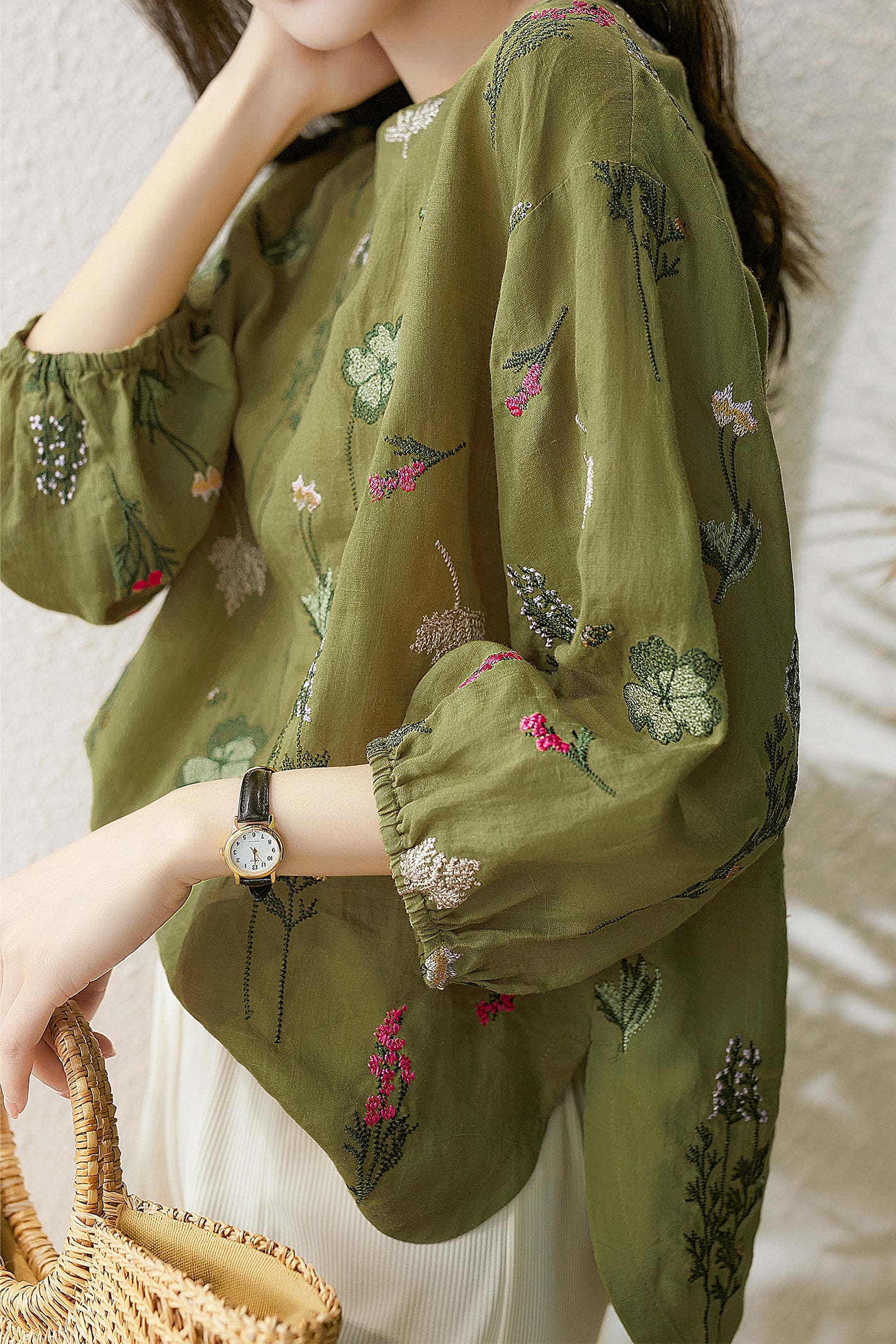 【予約商品】【5/29出荷予定】ナチュラルボタニカル刺繡リネンブラウス - liwisi