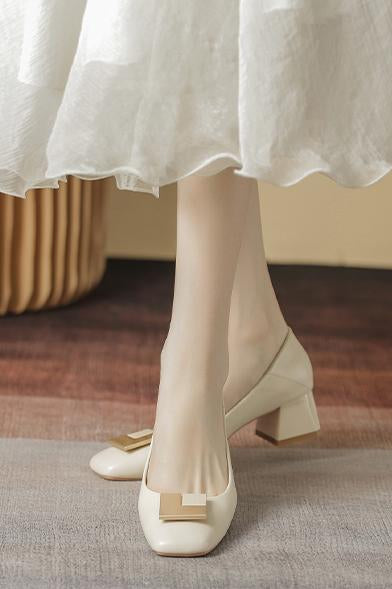 ゴールドプレートスクエアトゥ革パンプス　2色入 - liwisi